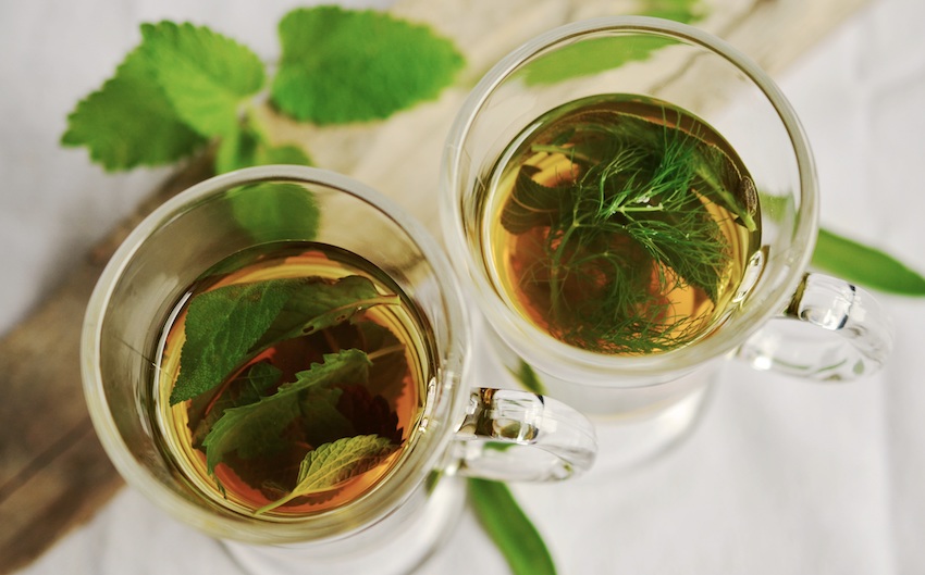 herbal-tea-making your hair shine and even enhancing your hair color